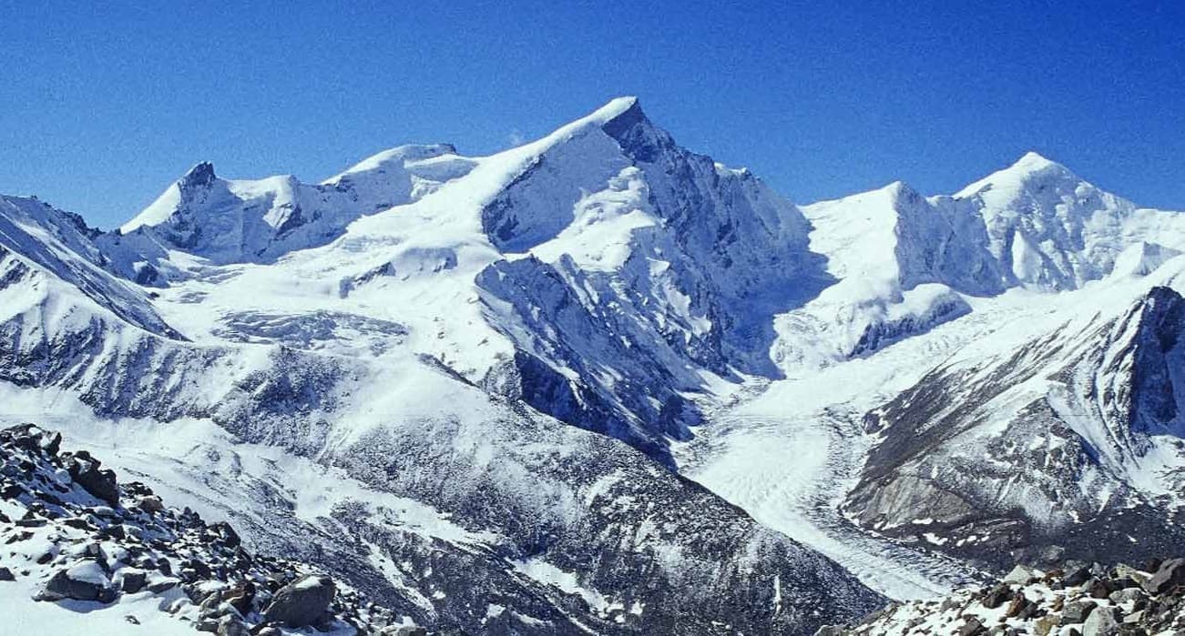 Kusum Kanguru Peak Climbing