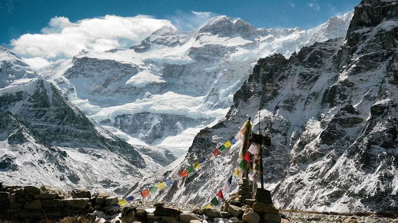 Kanchenjunga & Makalu Base Camp Trek GHT