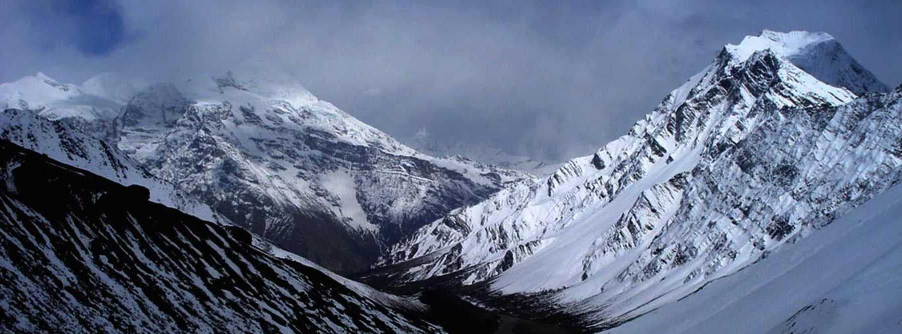 Pisang Peak Climbing
