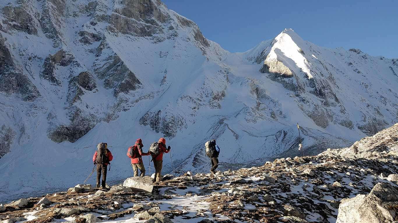 Manaslu Circuit Trek, Itinerary and Cost for 2025/26