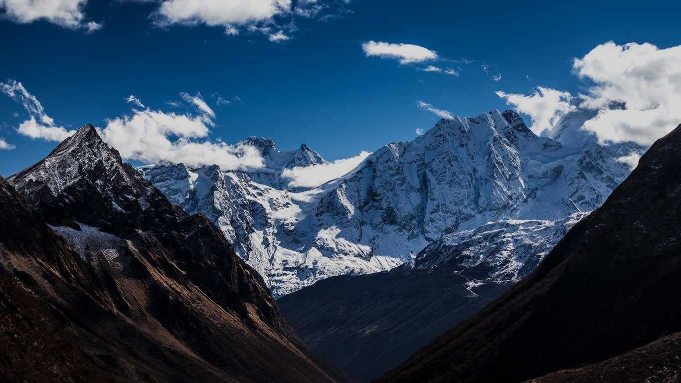 Manaslu Circuit Budget Trek