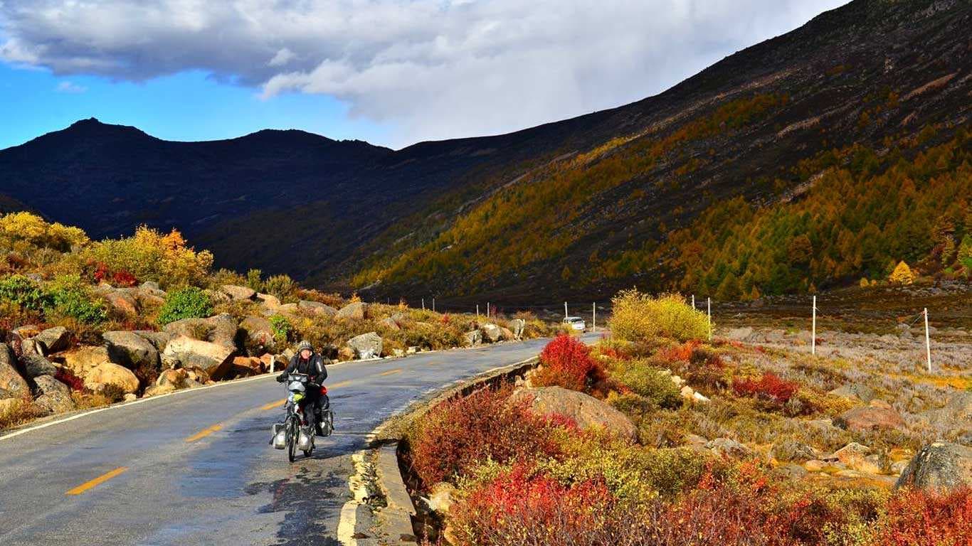 Eastern Tibet Mountain Bike Tour